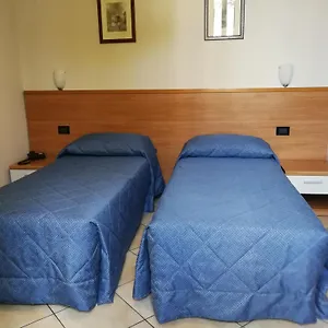 Hotel Salerno, Milão