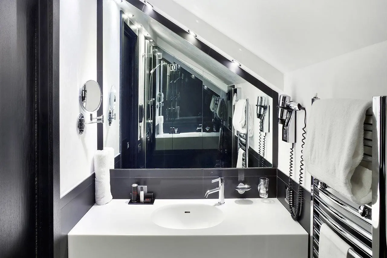 Lhp Hotel Napoleon Milánó 4*,  Olaszország
